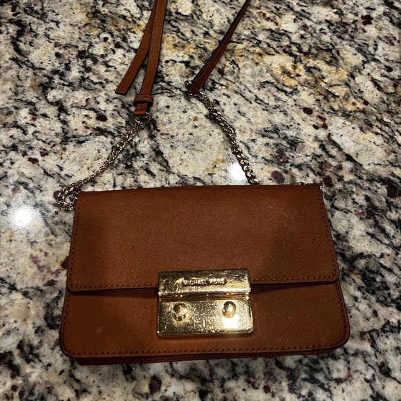 Michael Kors cognac crossbody-no callous - Picture 1 of 7